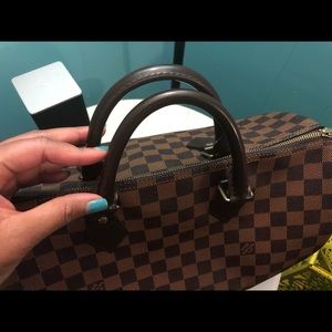 Louis Vuitton Speedy 35